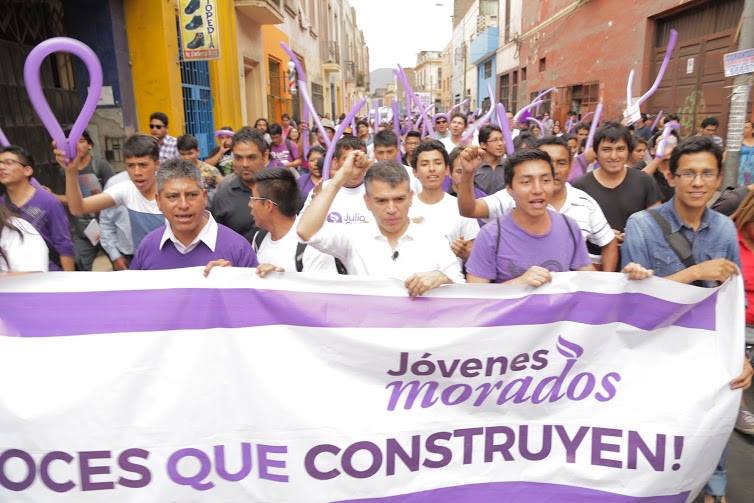 Créditos para pescadores artesanales promete candidato Julio Guzmán en Chiclayo