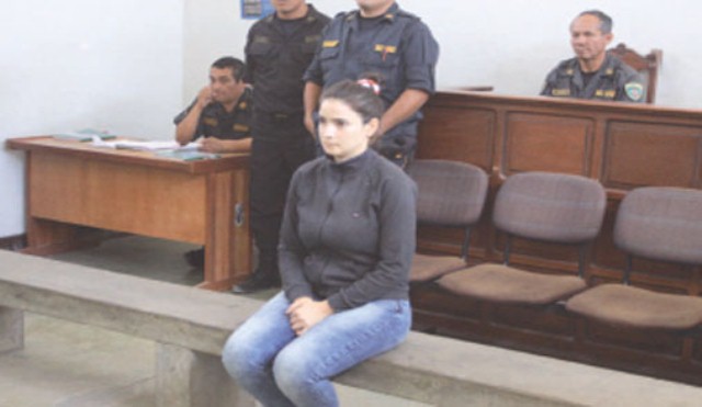 Audiencia de Katiuska del Castillo se suspendió por ausencia de abogado