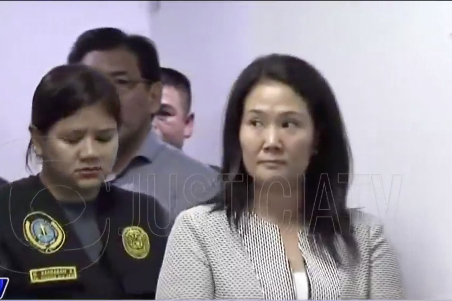 Keiko Fujimori dice en sus redes sociales que ha sido detenida por persecución política