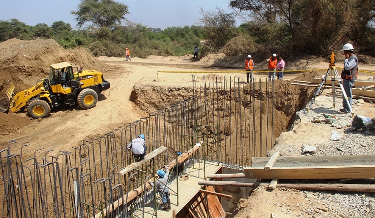 Sima inició construcción de puente para distrito de Pítipo