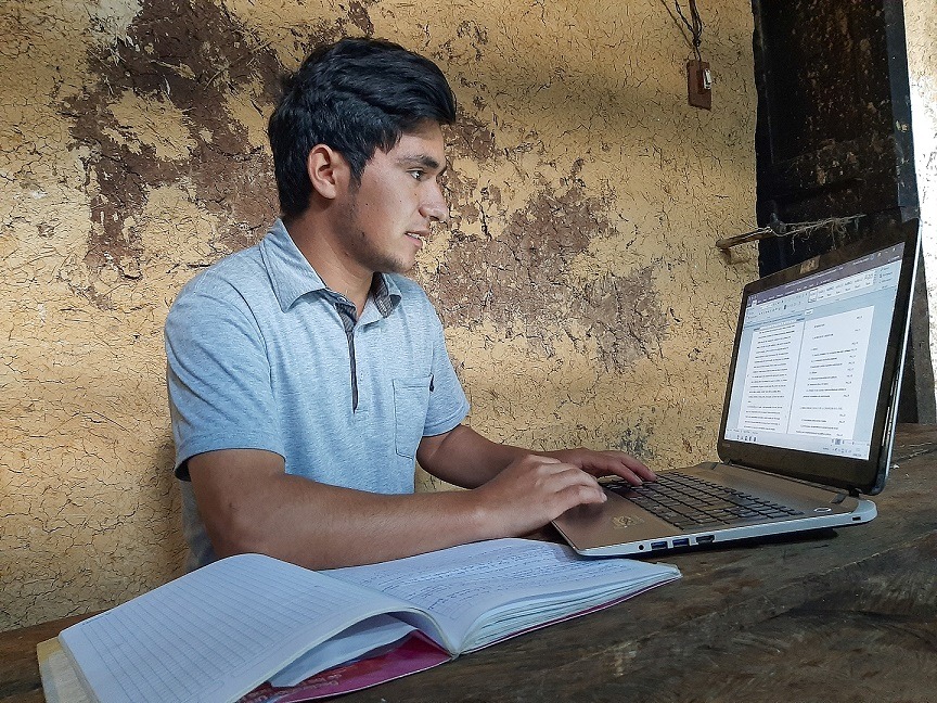 Pronabec recibe presupuesto del MEF para Beca Continuidad de Estudios 2022 