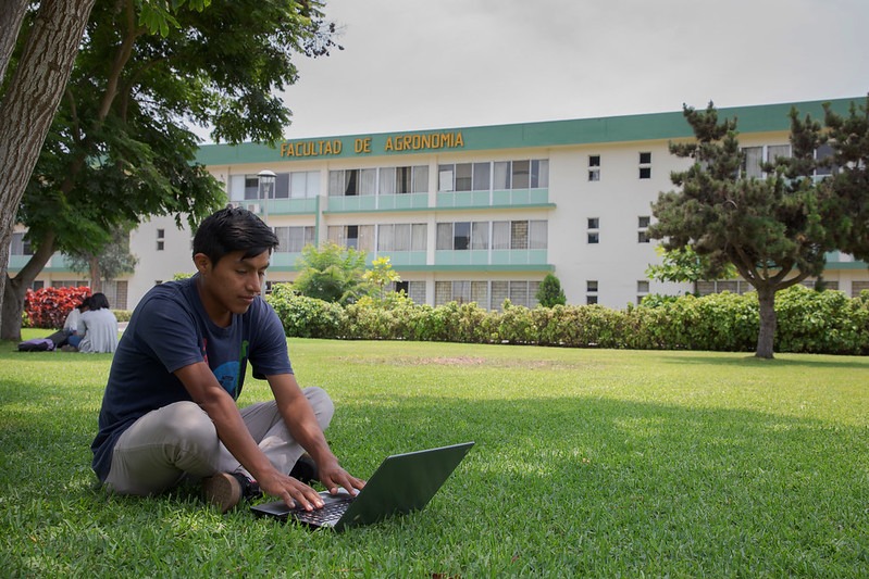 Diez claves para mejorar tu perfil profesional en redes sociales 