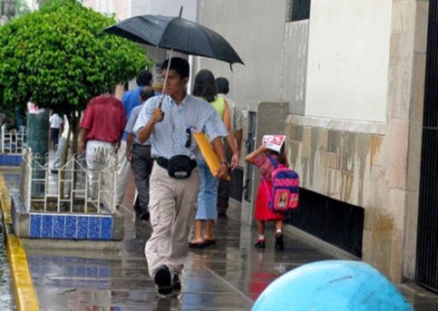 Senamhi alerta de reinicio de lluvias esta noche en varias regiones de la costa