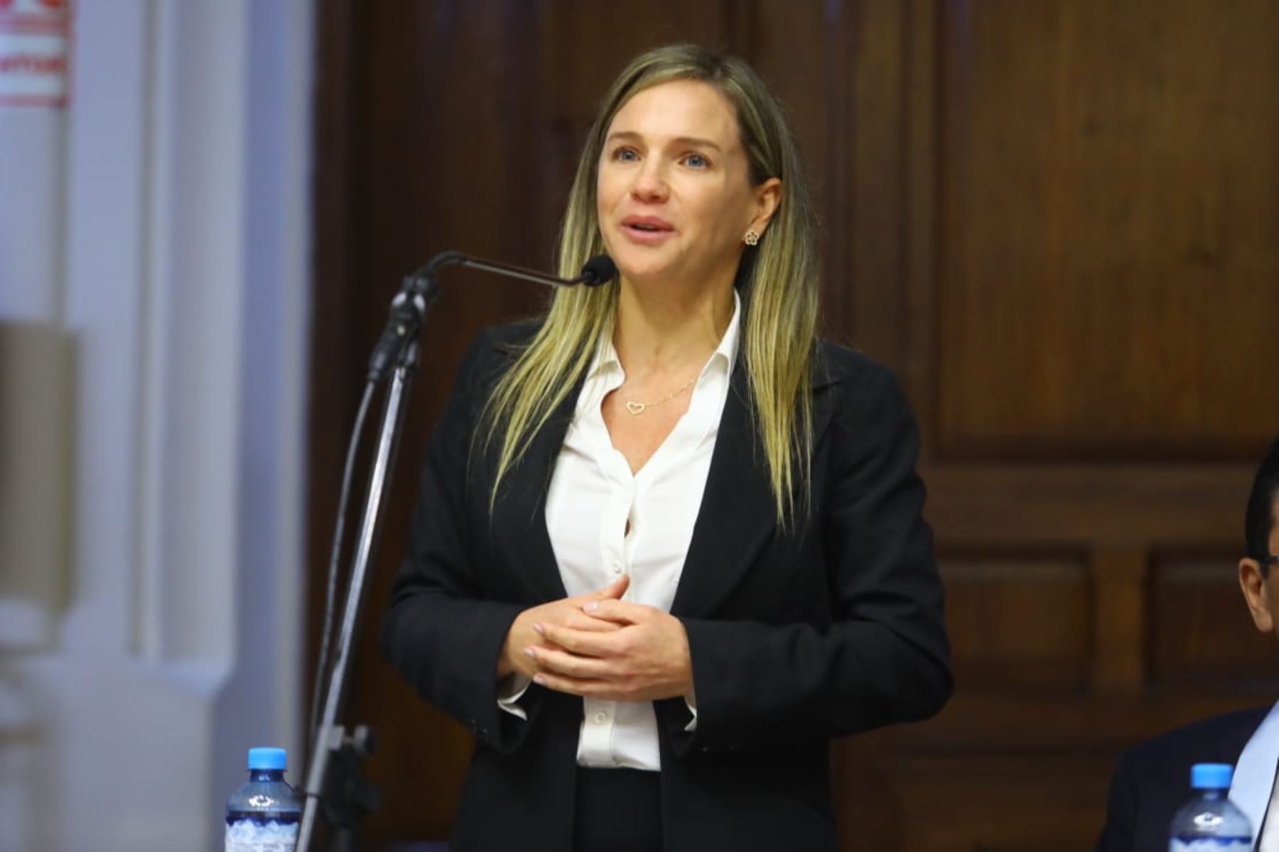 Fiscalía de la Nación presenta denuncia constitucional contra excongresista Luciana León por el delito de tráfico de influencias 