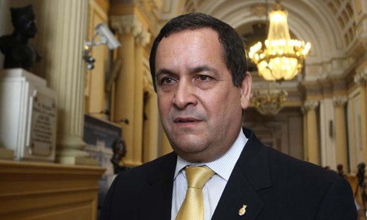 Iberico asevera que APP respetará decisión del JNE sobre mal uso de publicidad