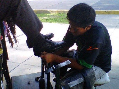 Presentan proyecto para regular trabajo de los lustrabotas de Chiclayo