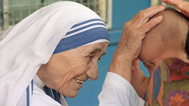 Papa Francisco anuncia canonización de Madre Teresa de Calcuta