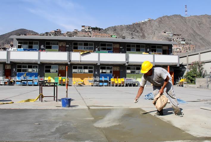 Pronied informa que 94% de colegios con transferencia realiza mejoras en sus sedes