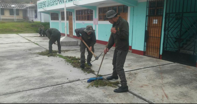 Colegios de Lambayeque reciben mantenimiento con apoyo del Ejército