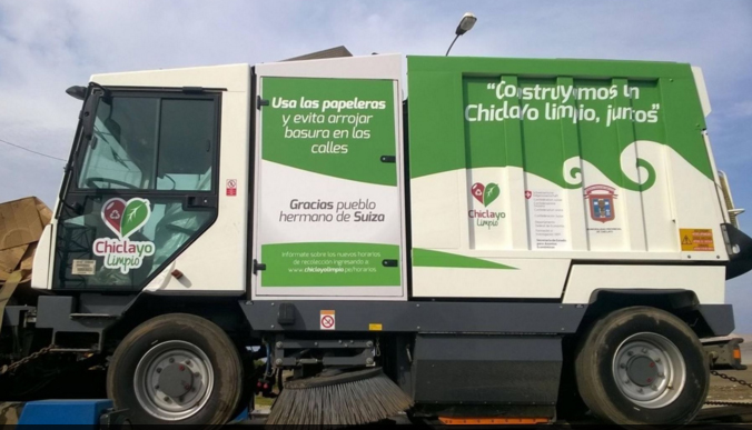Máquina barredora apoyará limpieza de calles en Chiclayo