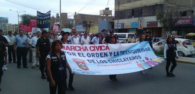 Se realizó multitudinaria marcha contra la delincuencia y por la paz en Chiclayo