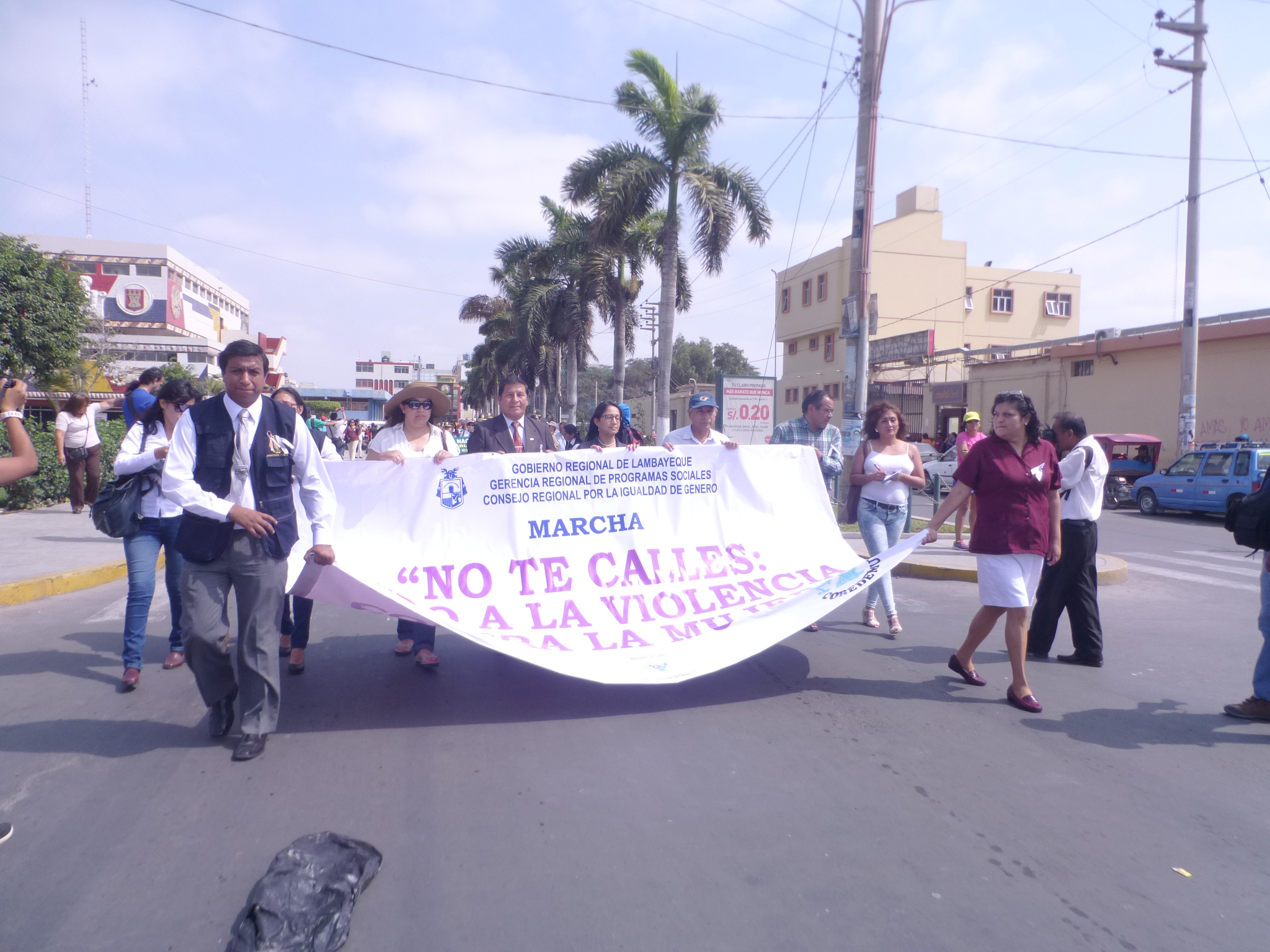 Mujeres de Lambayeque marchan contra la violencia