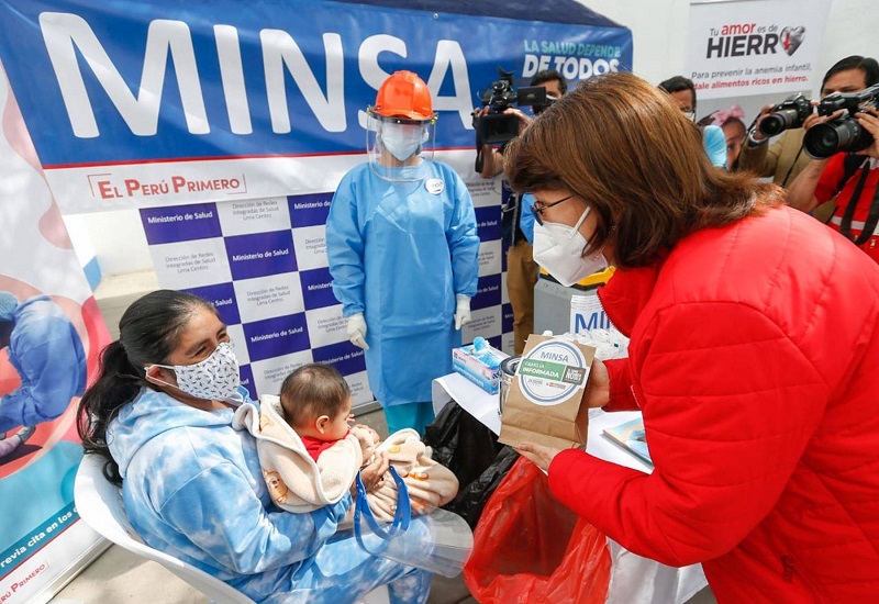 Mazzetti:“Cifras de covid-19 están bajando porque población sigue medidas de prevención”