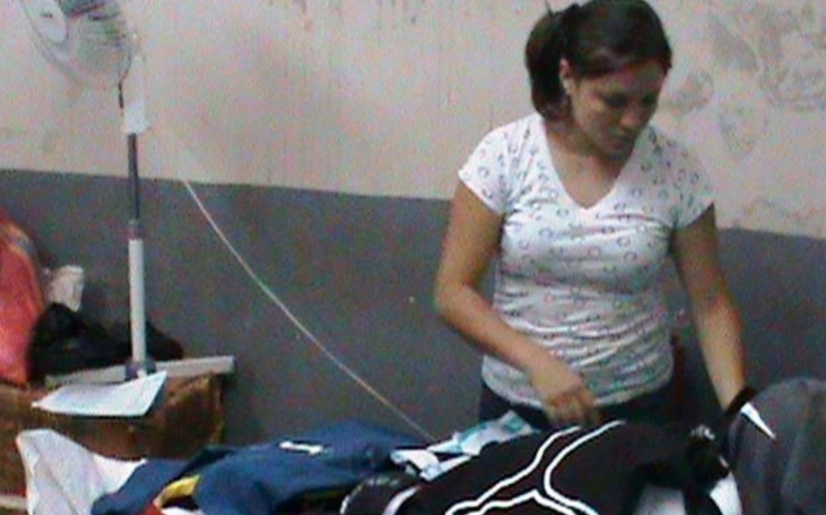 Policía Fiscal incautó mercadería de contrabando en galerías de Chiclayo