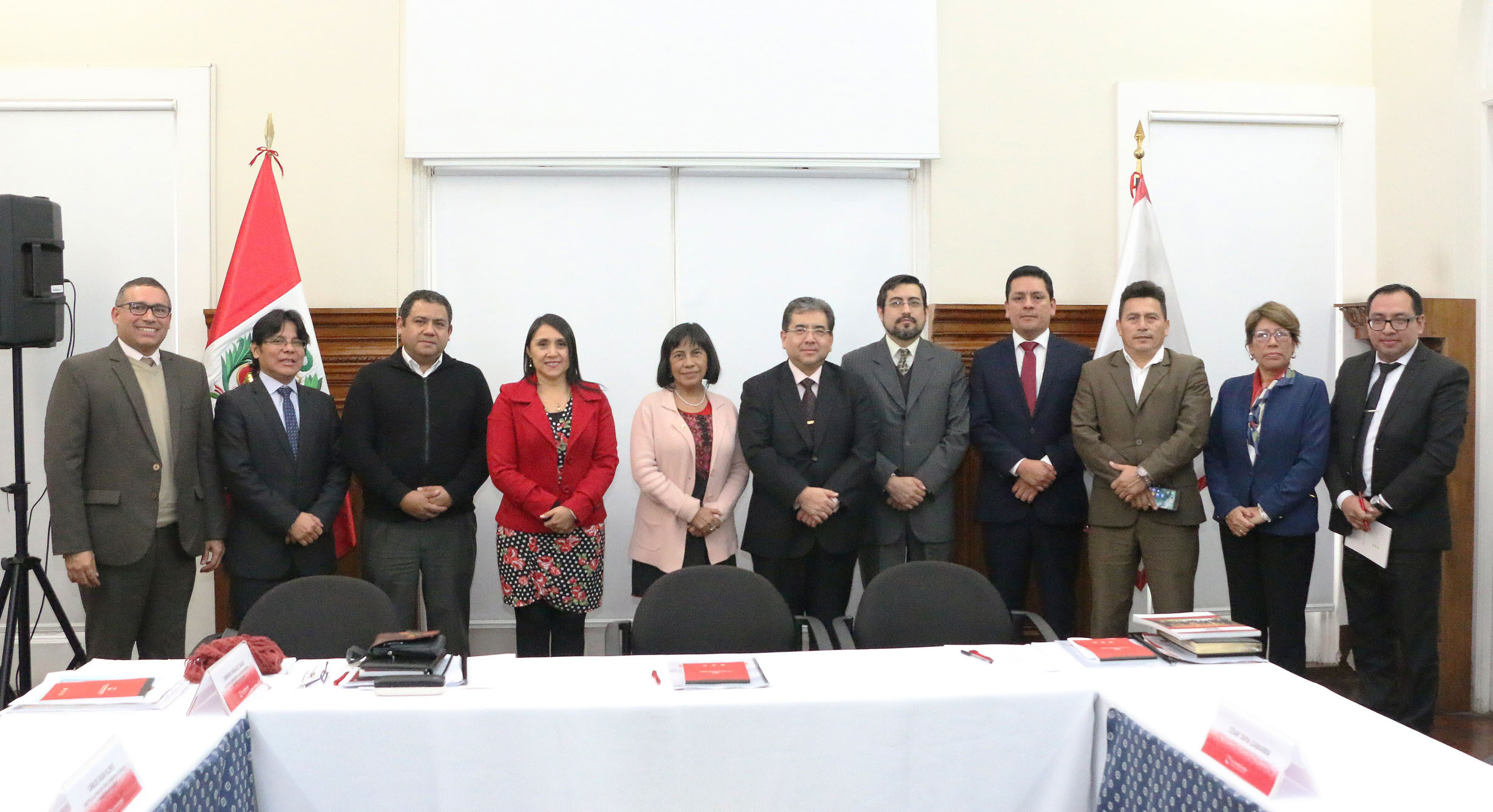 Contraloría y Minedu acuerdan conformar mesa de trabajo para mejorar servicios en colegios públicos