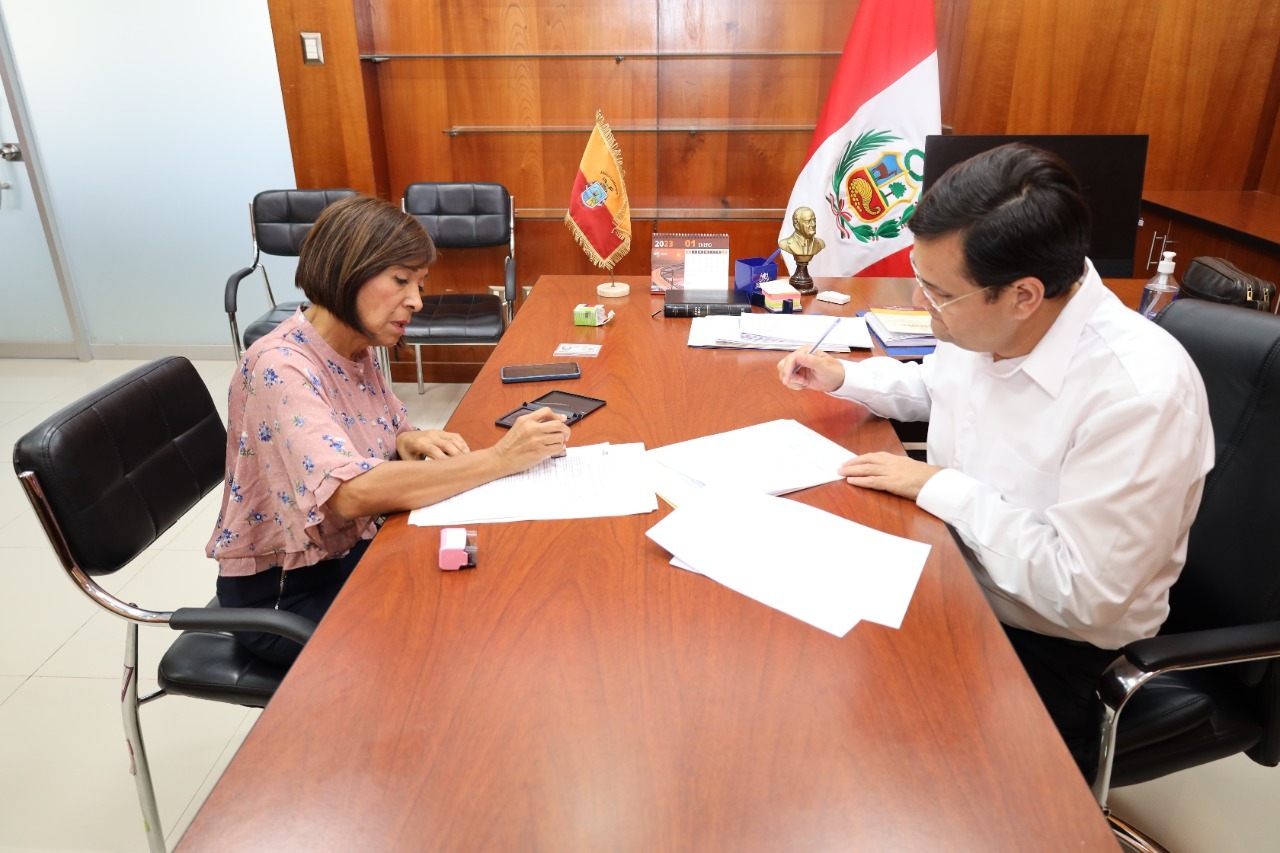 Lambayeque: gobernador regional dispone de maquinaria para limpieza de Chiclayo 