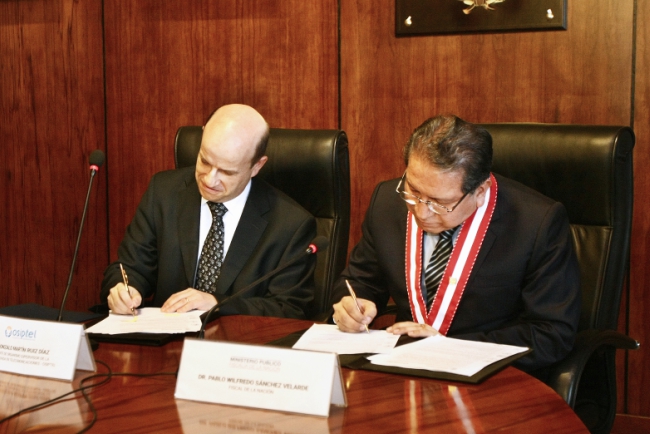 Ministerio Público y Osiptel firman convenio para frenar comercio ilegal de celulares