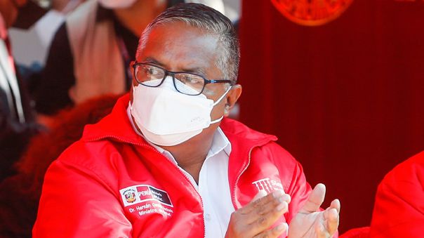 Presentan formalmente moción de censura contra ministro de Salud