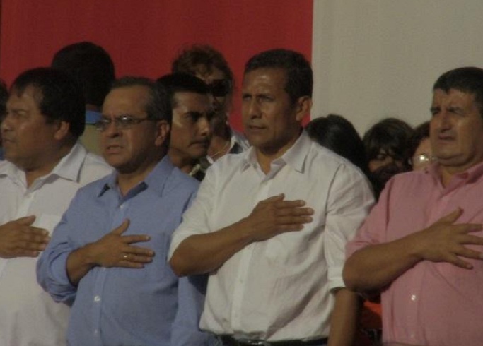 Ministro de Educación ofrece ayudar en rehabilitación de colegio Iturregui