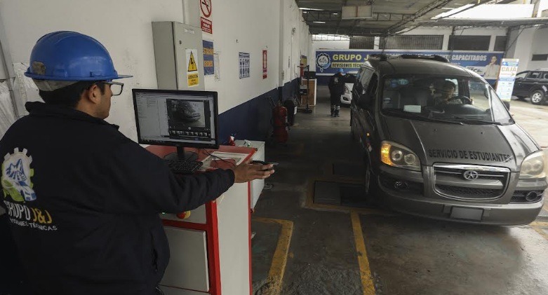 ¿Tu placa de rodaje termina en cero? Atento a tu primera revisión técnica