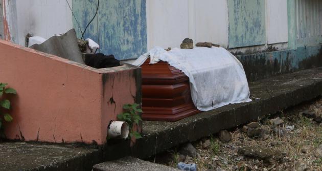 Ecuador: Guayaquil en shock por mal manejo de los muertos en plena pandemia