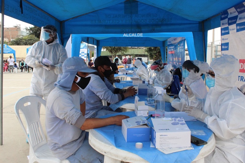 Se han procesado muestras para más de 3.8 millones de personas por covid-19, informa el Minsa