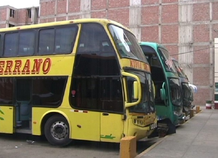 Familiares de pasajeros de “Murga Serrano” llegaron a la agencia pero nadie los atendió