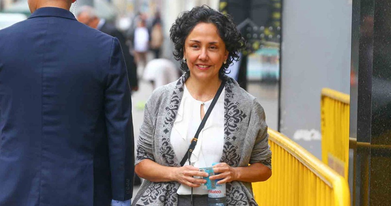 Nadine Heredia partió esta madrugada rumbo a Brasil tras obtener asilo diplomático, informó su abogado