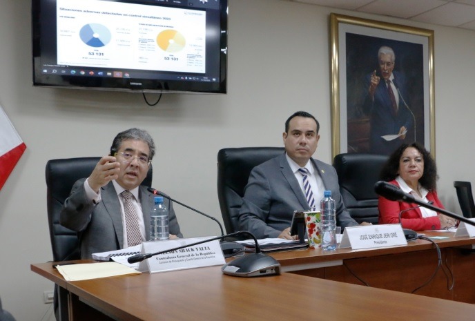 Contraloría determinó responsabilidad en casi 4000 funcionarios por irregularidades en entidades públicas