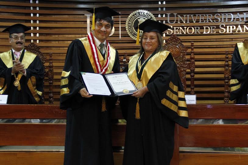 Juramentó nuevo rector de la Universidad Señor de Sipán