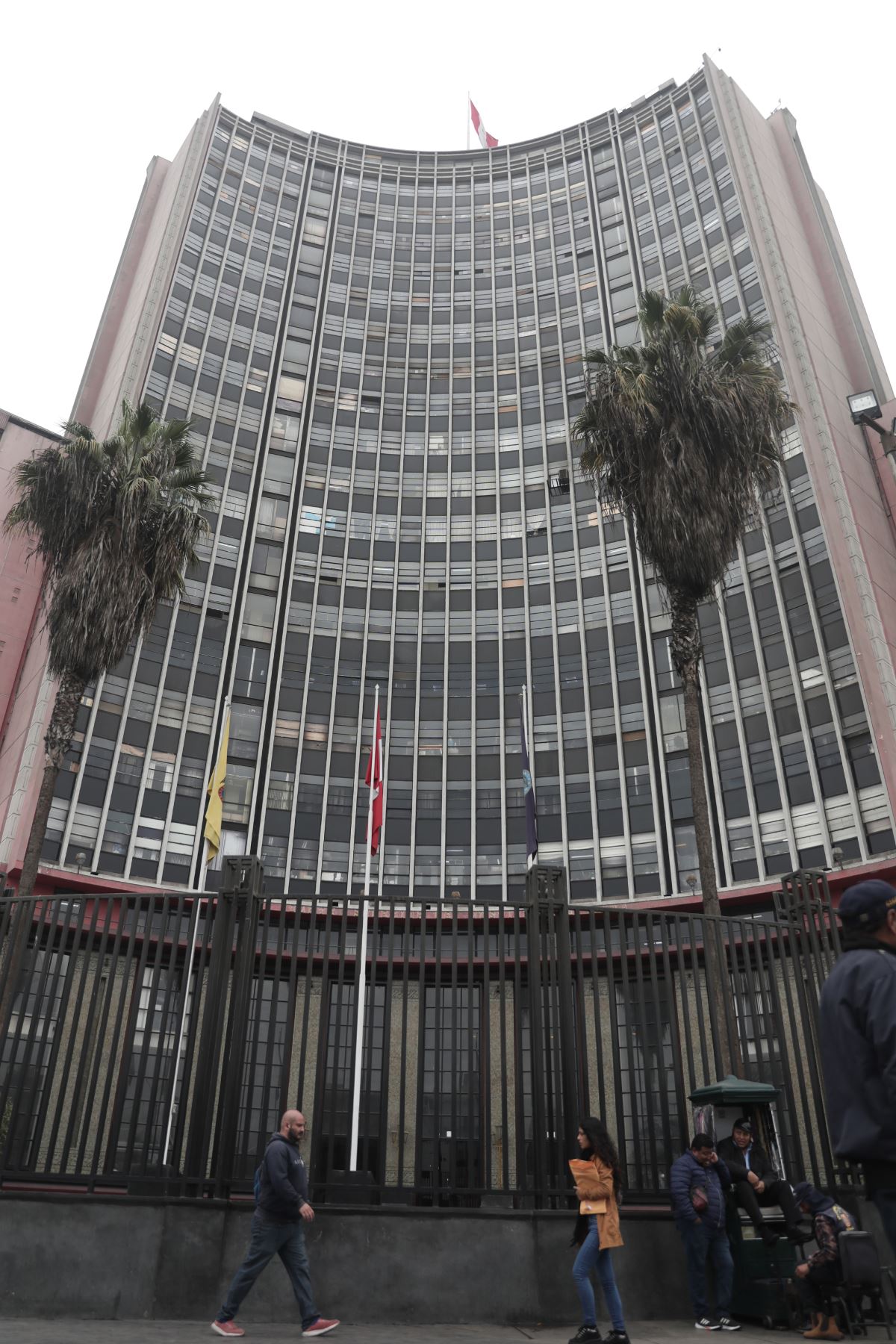 Aprueba colaboración eficaz de OBRAINSA y asegura pago millonario al Estado