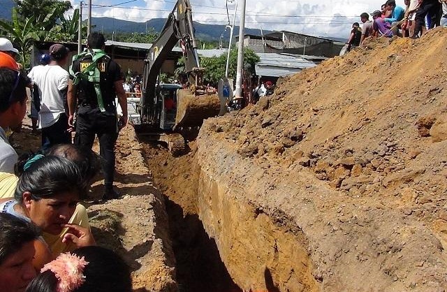 Dos trabajadores mueren sepultados en obra de pozo de oxidación en Chongoyape