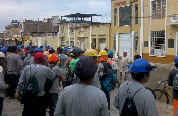 Ferreñafe: obreros impagos piden que alcalde interceda por ellos