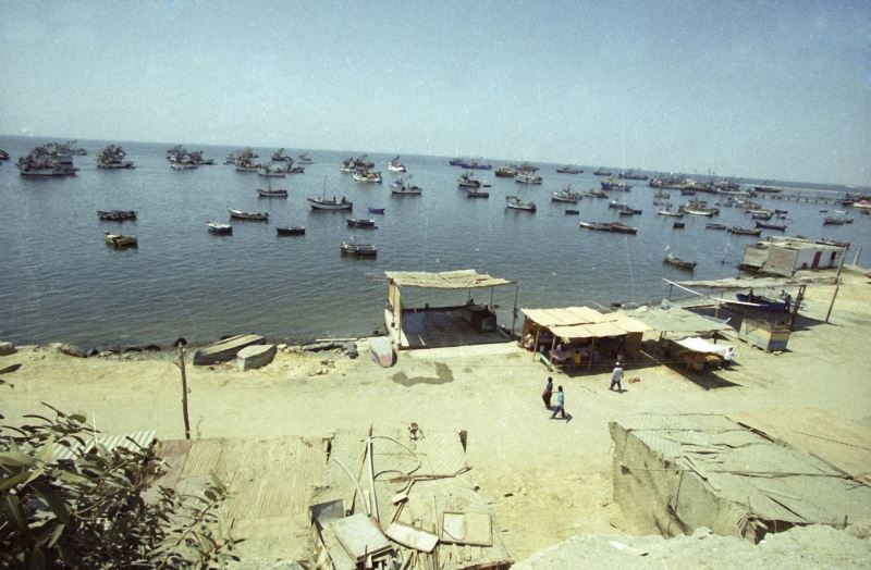 Más de 20 puertos fueron cerrados por oleajes anómalo en el norte del país