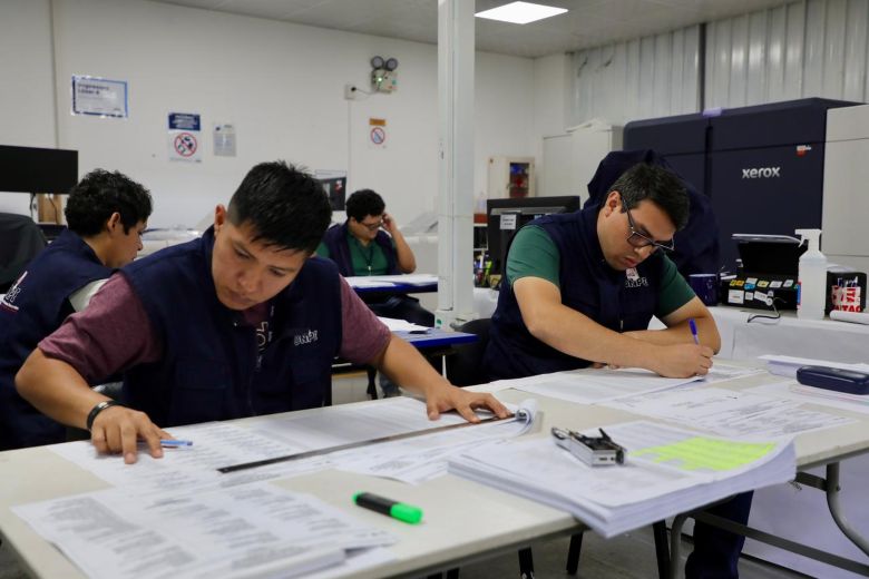 ONPE imprime cédulas de sufragio para las elecciones primarias, vía delegados