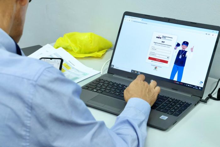 Organizaciones políticas deben comunicar sus personeros de mesa ante la ONPE