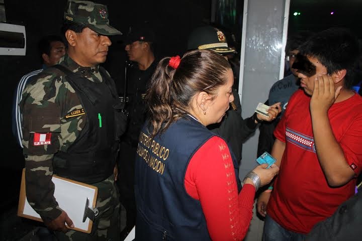 Intervienen a 300 menores de edad indocumentados en discoteca clandestina