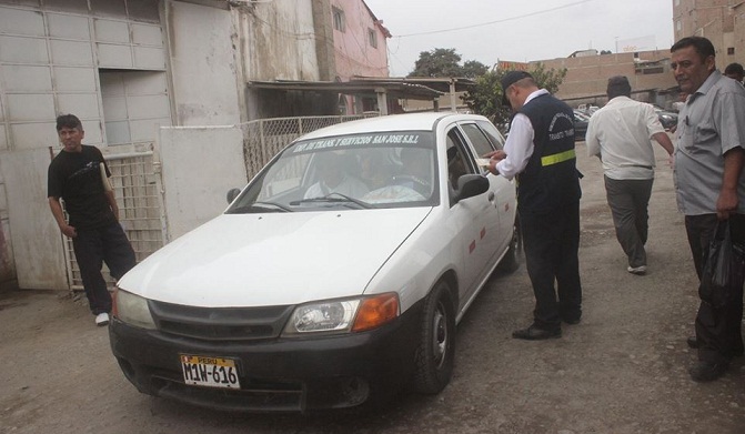 Más de 80 vehículos de servicio público fueron internados en el depósito municipal