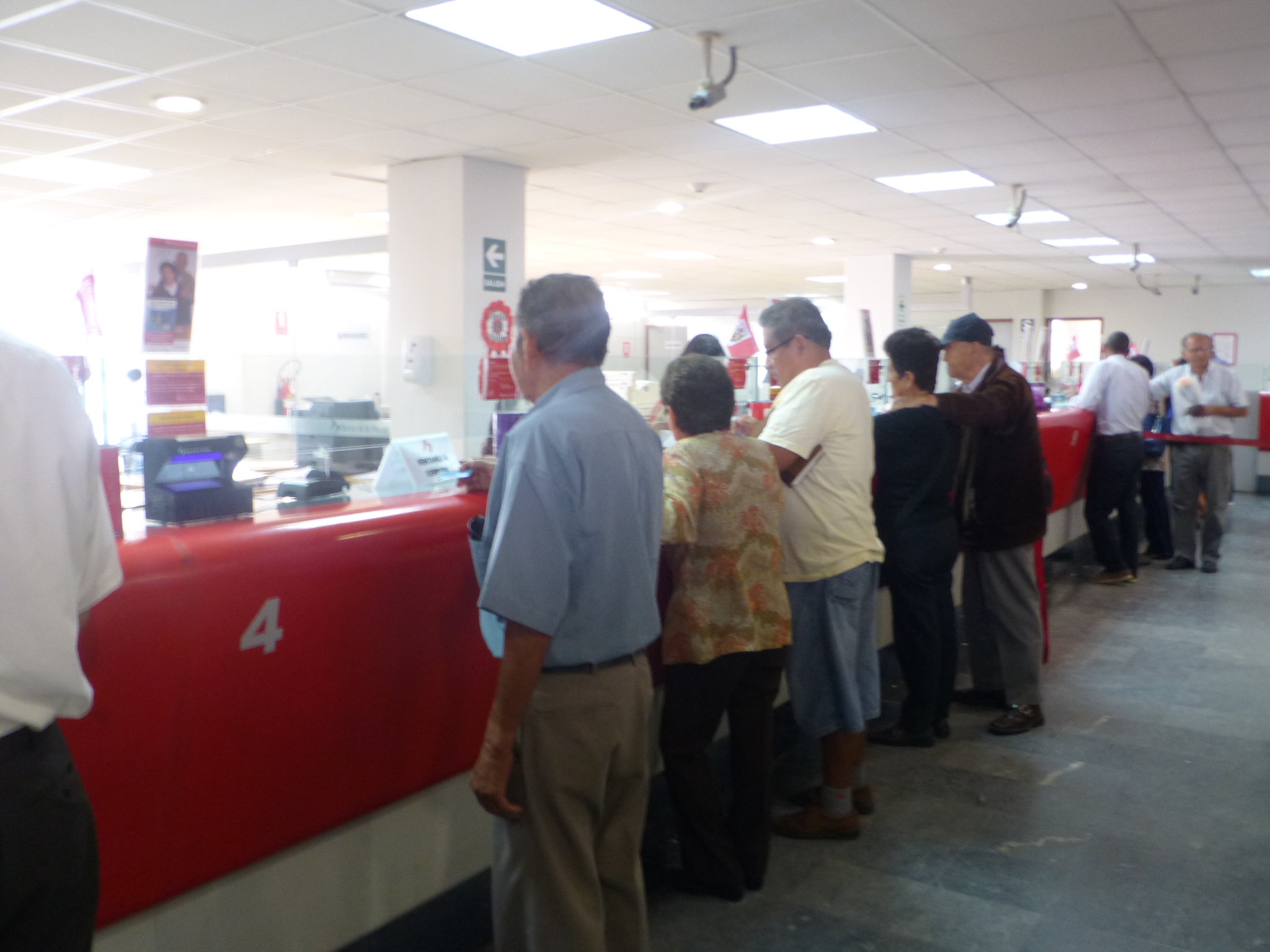 Fonavistas de Chiclayo cobran la devolución de sus aportes