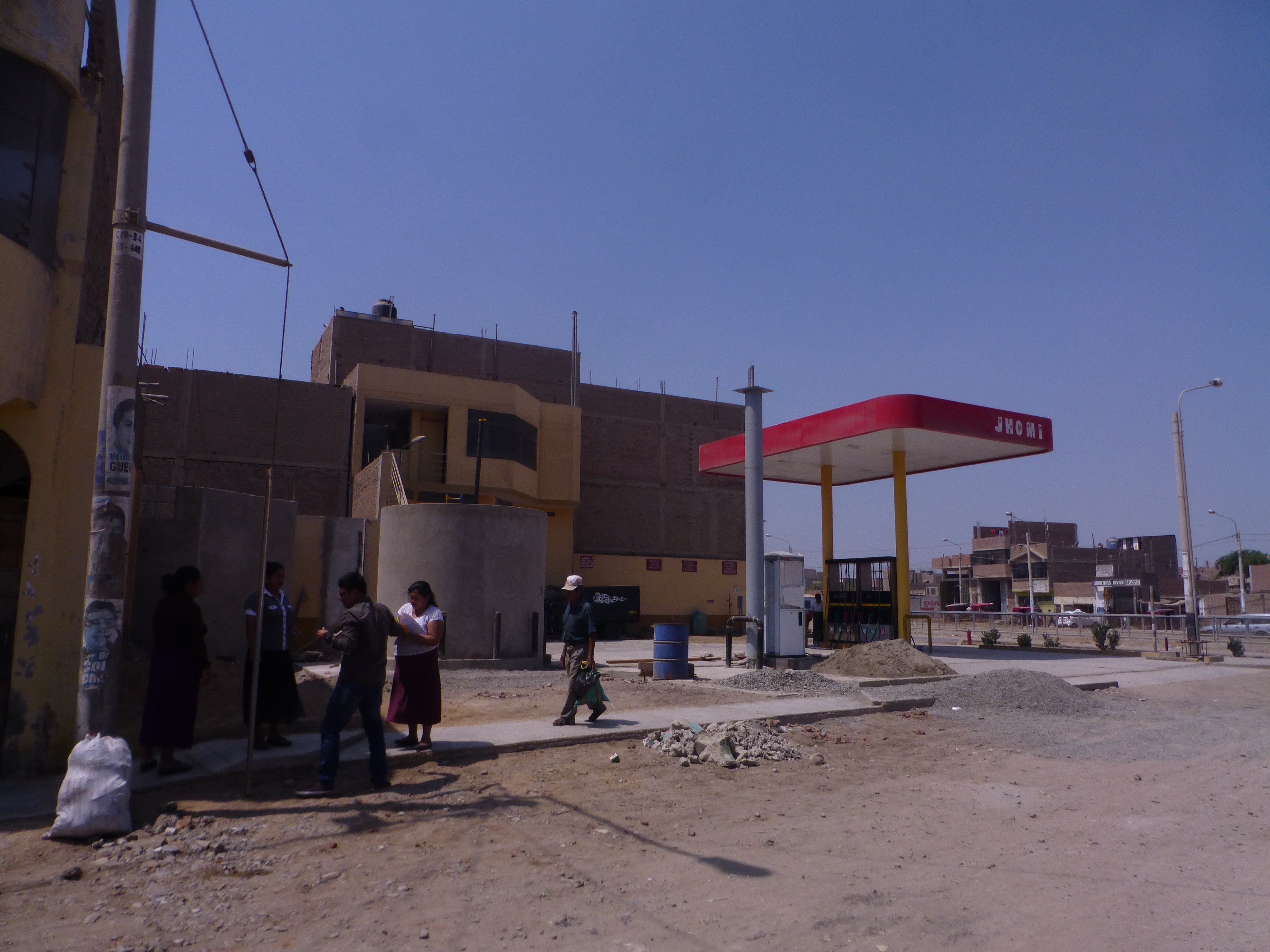  Pobladores protestan por instalación de tanque de GLP cerca de sus viviendas