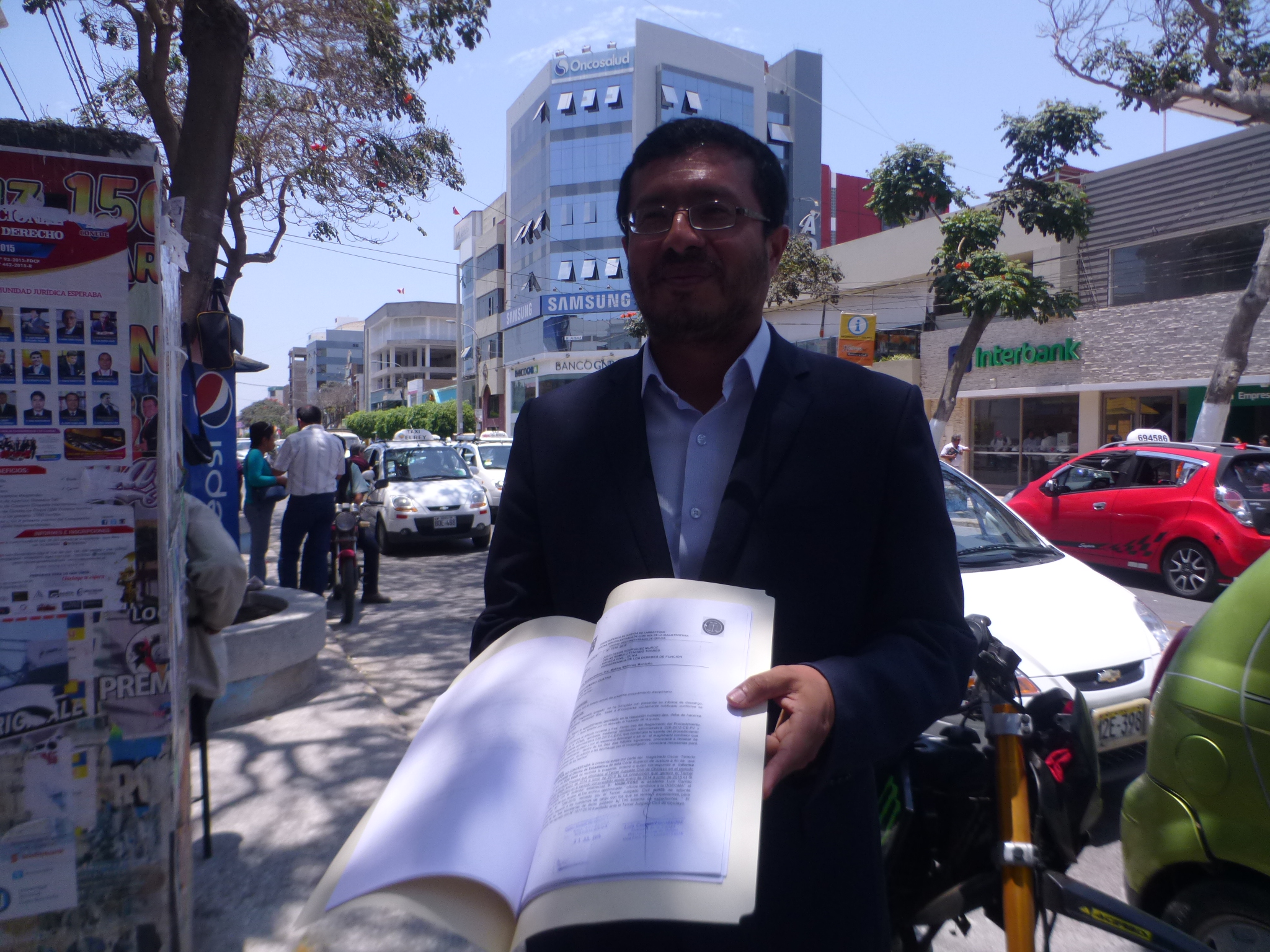 Quejan en ODECMA a juez Oscar Tenorio por proceso con conocido banco