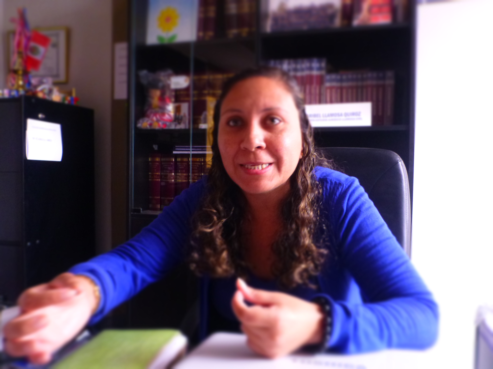 Asesora de comerciantes asegura expropiación de tiendas es un triunfo para Roberto Torres