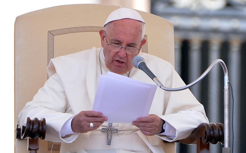 Vaticano aclara que Francisco no apoya postura de activista antihomosexual