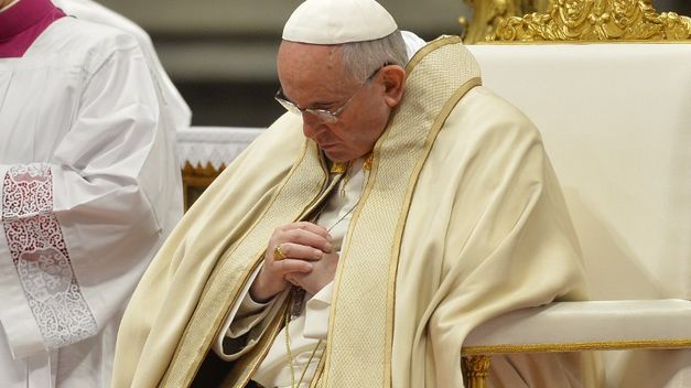  Francisco pide perdón por últimos escándalos en la Iglesia Católica 