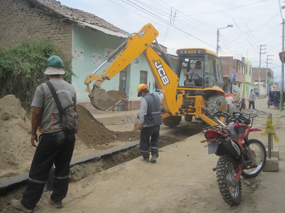  Nuevamente paralizan obras de agua potable en el distrito de Olmos