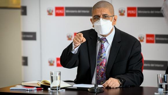 Ministro del Interior deberá presentarse hoy a las 8 p.m. en el Congreso por fuga de Juan Silva 