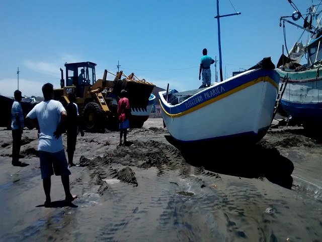 Santa Rosa: Entregarán víveres a pescadores afectados por oleajes