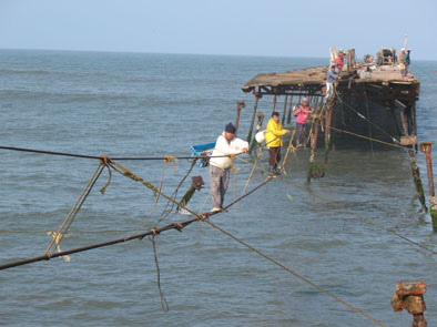 ¡Alerta! Pescadores de Eten se quedan sin trabajo