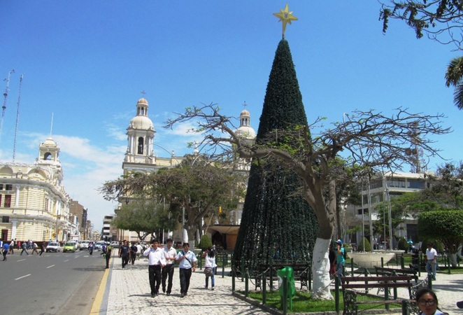 X Festival de Luces Navideñas promueven empresa eléctrica y comuna de Chiclayo