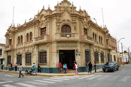 Pobladores de Lambayeque exigen servicios básicos